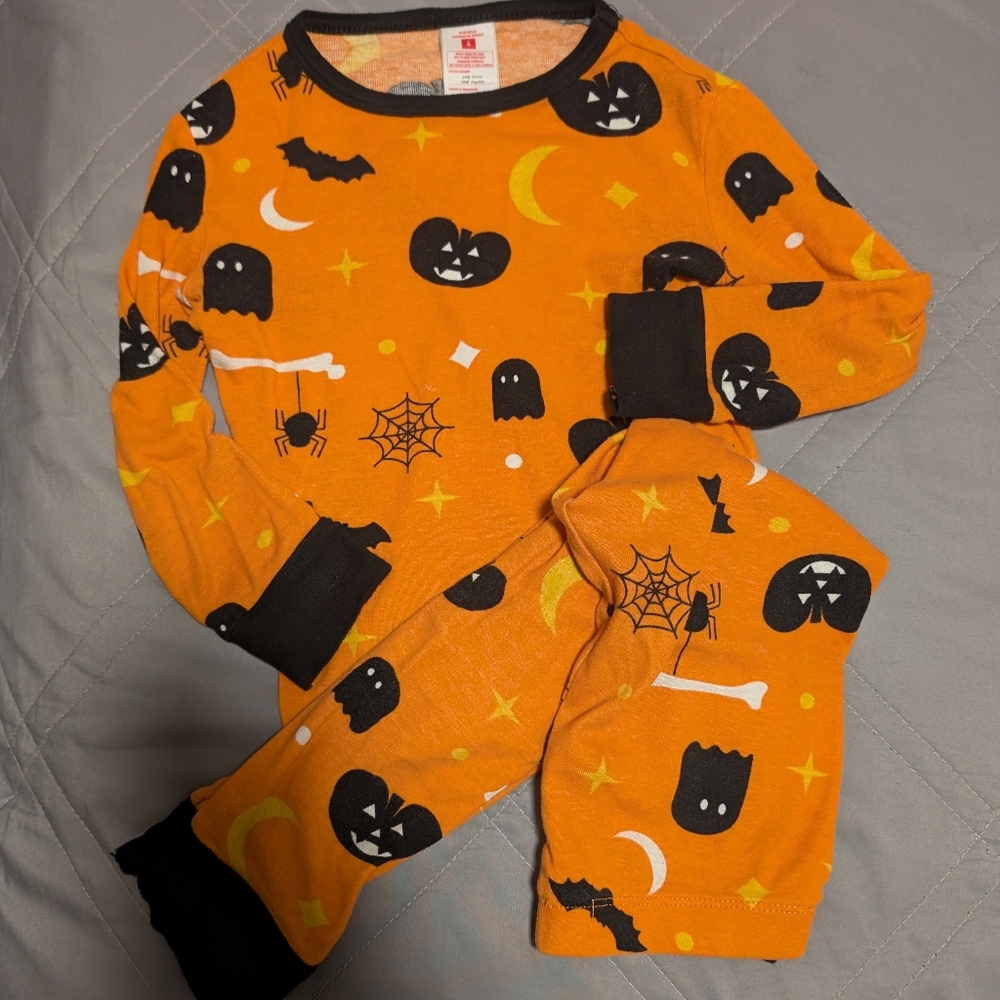 Target 4T Halloween Pajamas